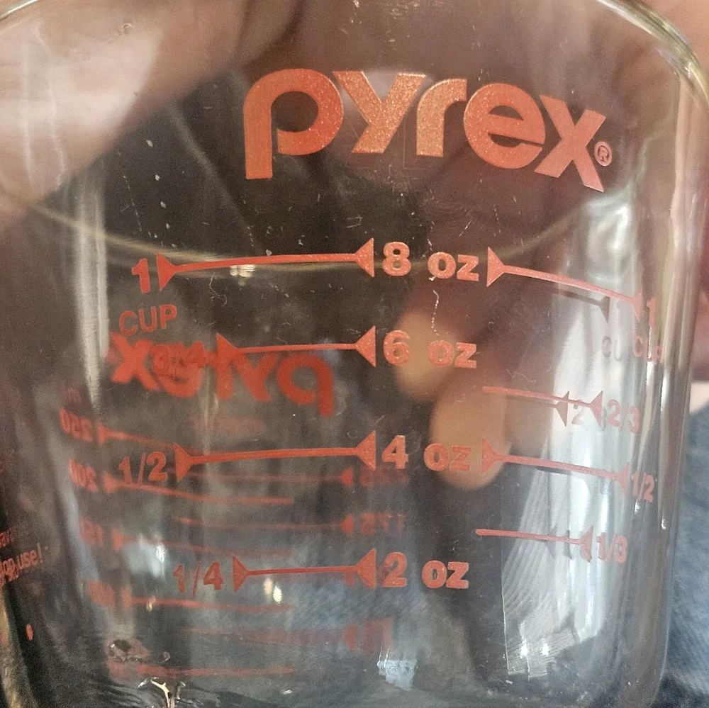 Pyrex Clear Glass Cup with Red Markings - Picture 5 of 6